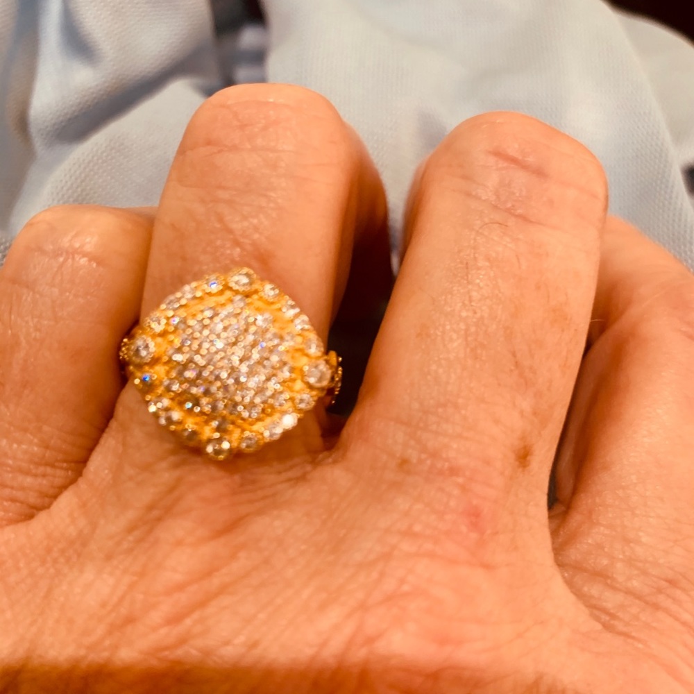 Ladies ring